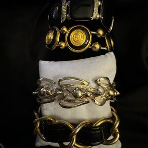 Bundle 4 bracelets. 2 w stretch bands 2 with closures 4 unique styles Ma…